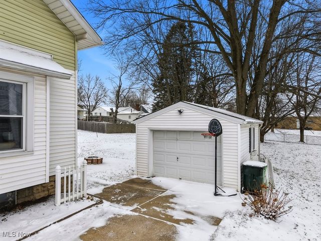 2224 Main Avenue W, Massillon, OH 44647