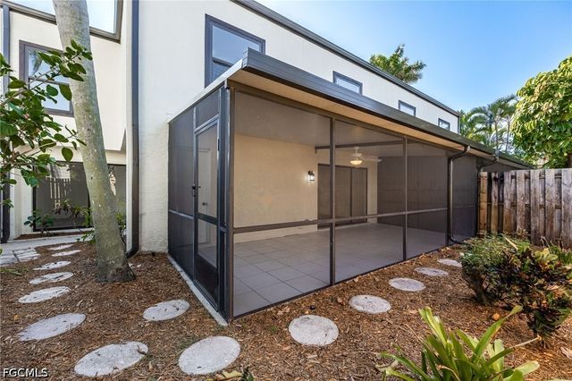 11674 Pointe Circle DR, Fort Myers, FL 33908
