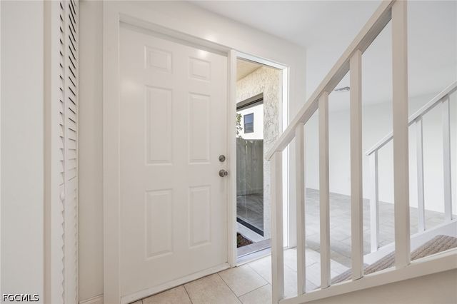 11674 Pointe Circle DR, Fort Myers, FL 33908
