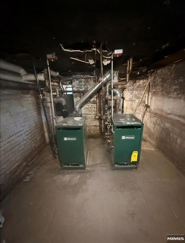 15 Winthrop Terrace 2, East Orange, NJ 07018