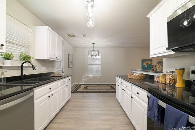 11266 Magic Canyon, San Antonio, TX 78252