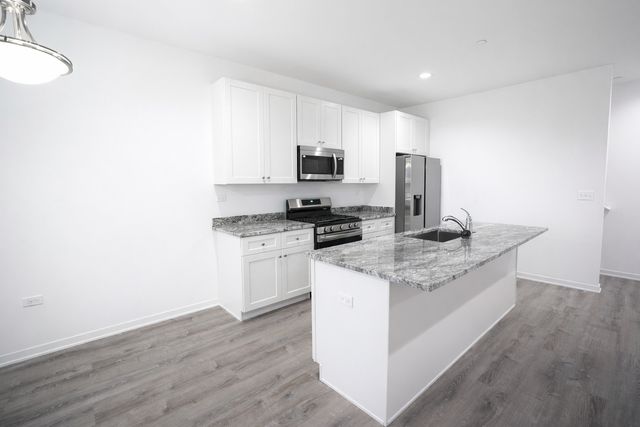 1128 Gillespie Lane 1128, Yorkville, IL 60560