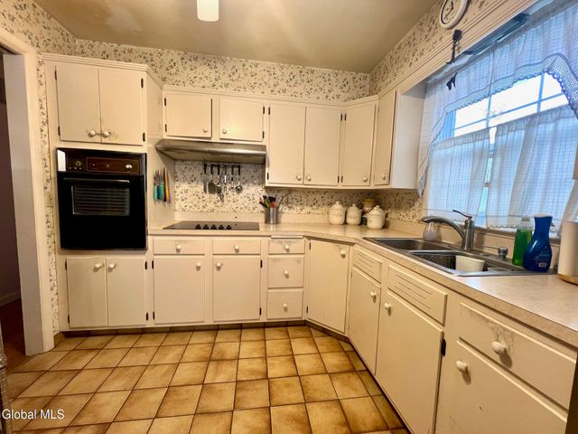 11 Westford Street, Albany, NY 12208