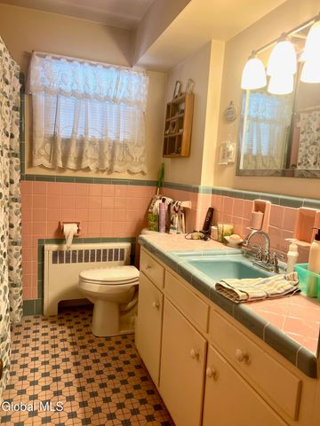 11 Westford Street, Albany, NY 12208