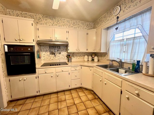 11 Westford Street, Albany, NY 12208