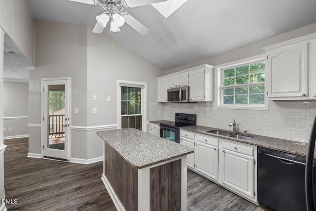 424 Newburgh Drive, Fayetteville, NC 28311