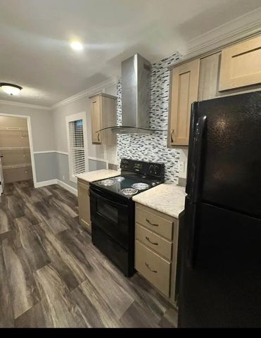 76 Sandhill Boulevard, Fort Pierce, FL 34982