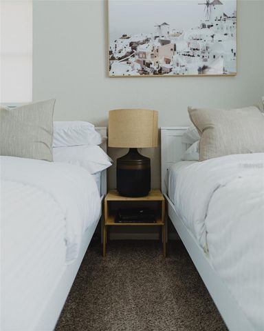 4549 MCINTOSH LANE, Sarasota, FL 34232