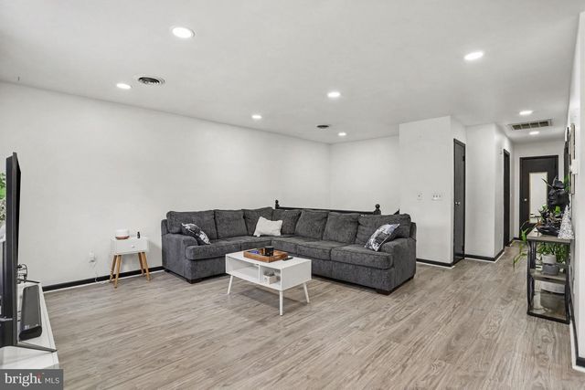 373 OAKLYN RD, Lebanon, PA 17042