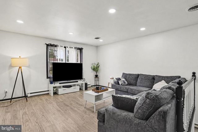 373 OAKLYN RD, Lebanon, PA 17042