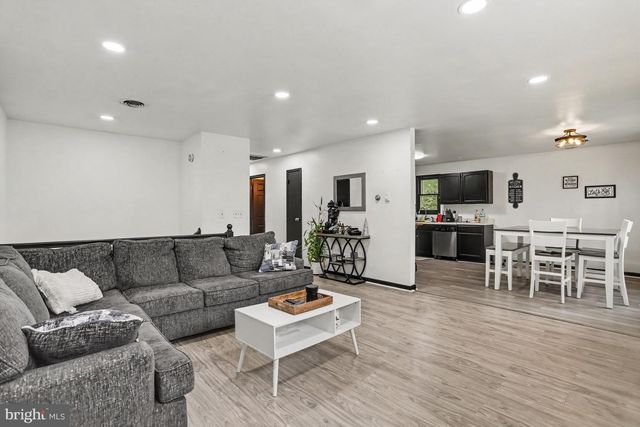 373 OAKLYN RD, Lebanon, PA 17042