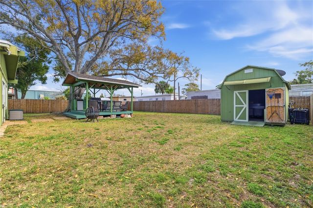 10776 124TH AVENUE N, Seminole, FL 33778