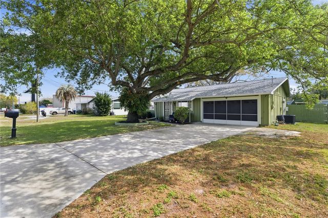 10776 124TH AVENUE N, Seminole, FL 33778