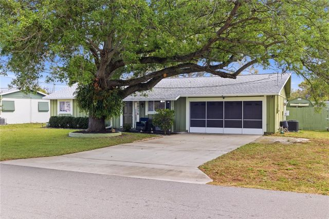 10776 124TH AVENUE N, Seminole, FL 33778