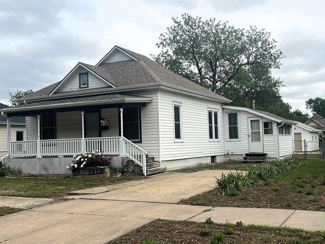 252 N Oakdale, Salina, KS 67401