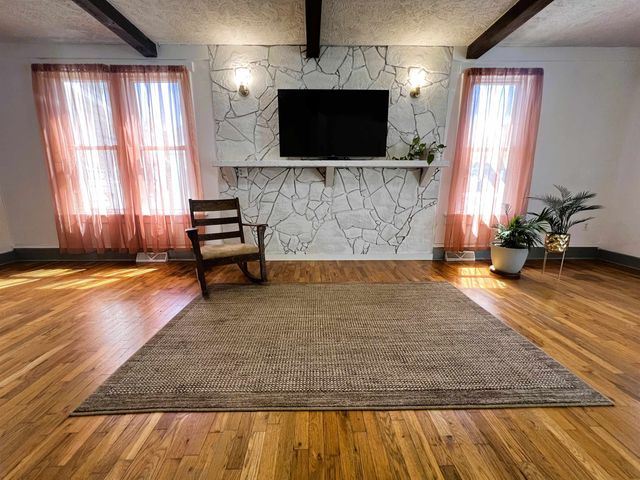 252 N Oakdale, Salina, KS 67401