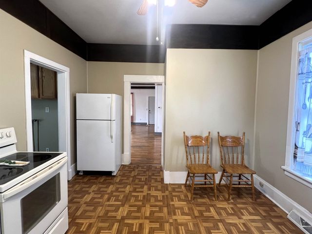 252 N Oakdale, Salina, KS 67401