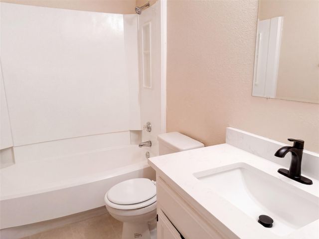 3801 Menchaca RD 24, Austin, TX 78704