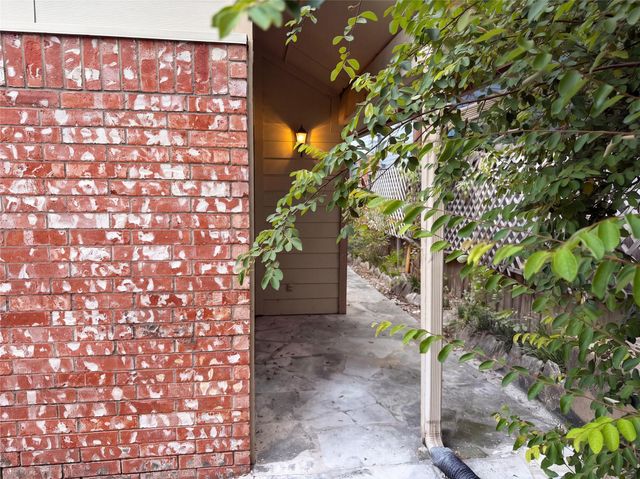 3801 Menchaca RD 24, Austin, TX 78704
