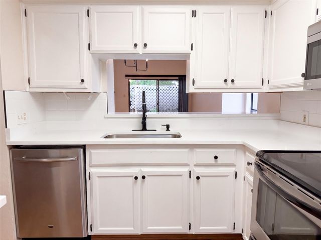 3801 Menchaca RD 24, Austin, TX 78704