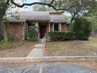 3801 Menchaca RD 24, Austin, TX 78704