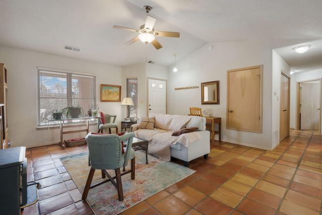 27 Sycamore Drive, Cedar Crest, NM 87008