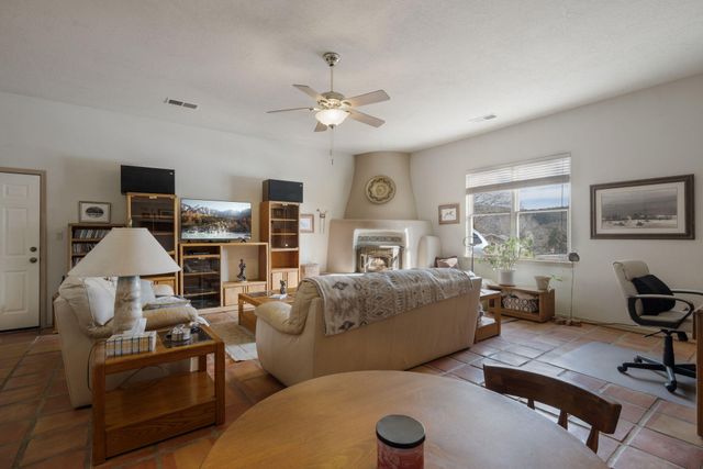 27 Sycamore Drive, Cedar Crest, NM 87008