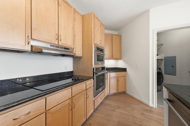 505 Jackson Hill Street 307, Houston, TX 77007
