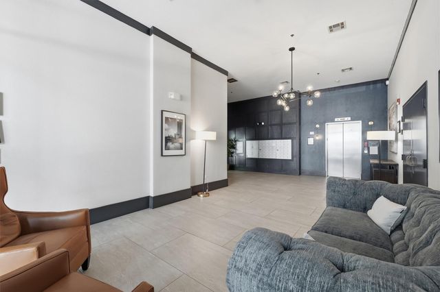 505 Jackson Hill Street 307, Houston, TX 77007