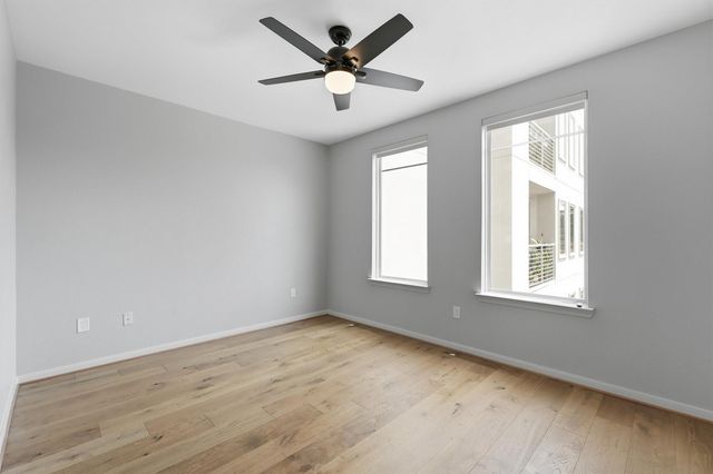 505 Jackson Hill Street 307, Houston, TX 77007