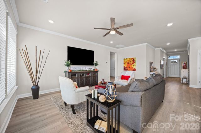 3235 Gavin Lane, Harrisburg, NC 28075