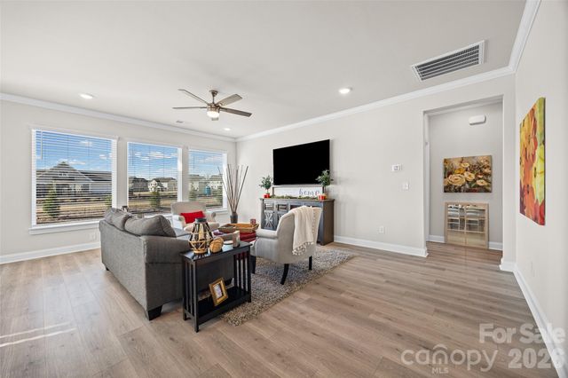 3235 Gavin Lane, Harrisburg, NC 28075