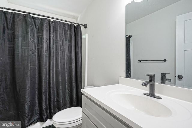 404 PINE AVE, Deptford, NJ 08096