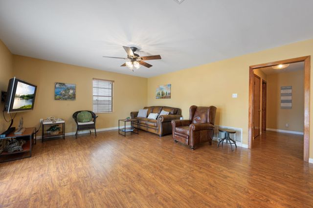 2350 Wisteria DR, Kingsland, TX 78639