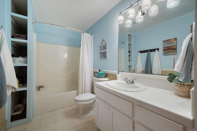 2350 Wisteria DR, Kingsland, TX 78639