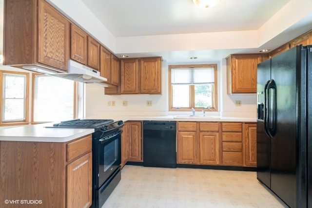 106 E Fox Road, Yorkville, IL 60560