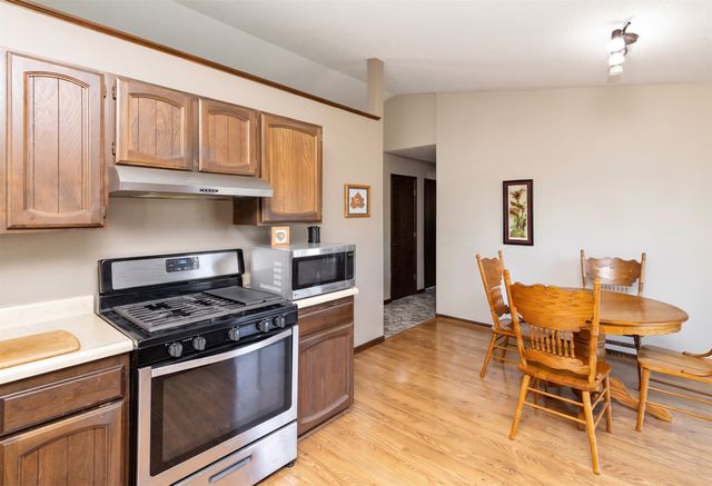 6447 Washington Avenue, Windsor Heights, IA 50324
