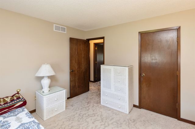 6447 Washington Avenue, Windsor Heights, IA 50324