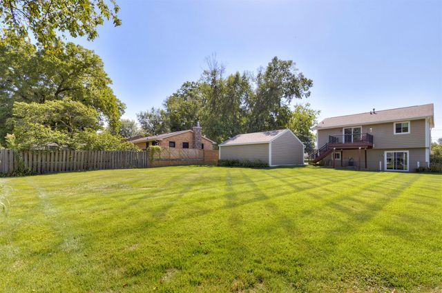 6447 Washington Avenue, Windsor Heights, IA 50324