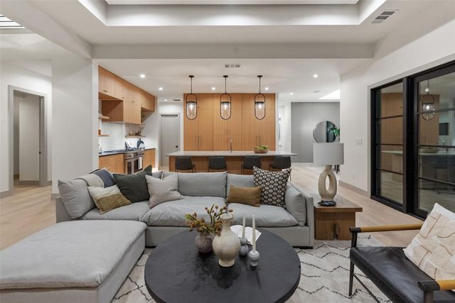 1500 Lipan TRL, Austin, TX 78733