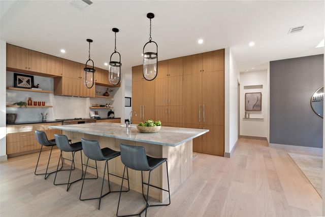 1500 Lipan TRL, Austin, TX 78733