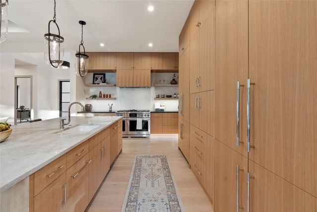 1500 Lipan TRL, Austin, TX 78733