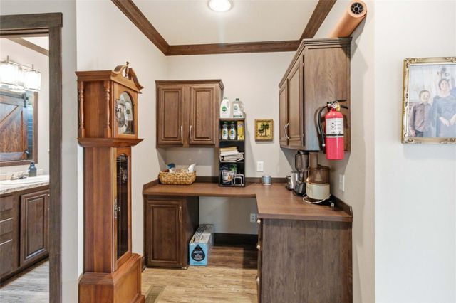 7921 Vista Ranch RD, Smithville, TX 78957