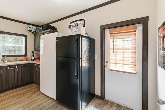 7921 Vista Ranch RD, Smithville, TX 78957