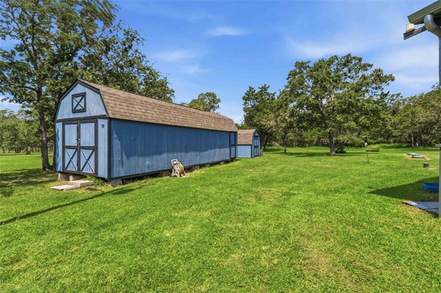 7921 Vista Ranch RD, Smithville, TX 78957