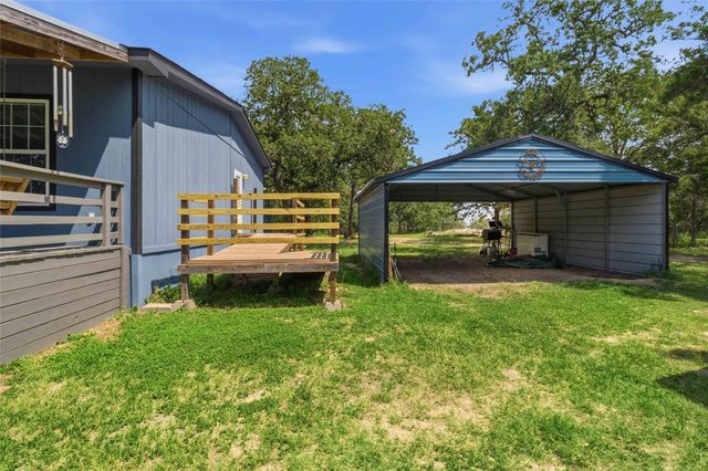 7921 Vista Ranch RD, Smithville, TX 78957
