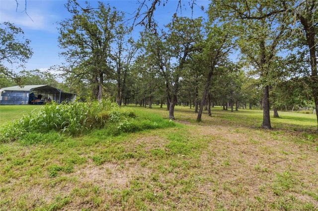 7921 Vista Ranch RD, Smithville, TX 78957