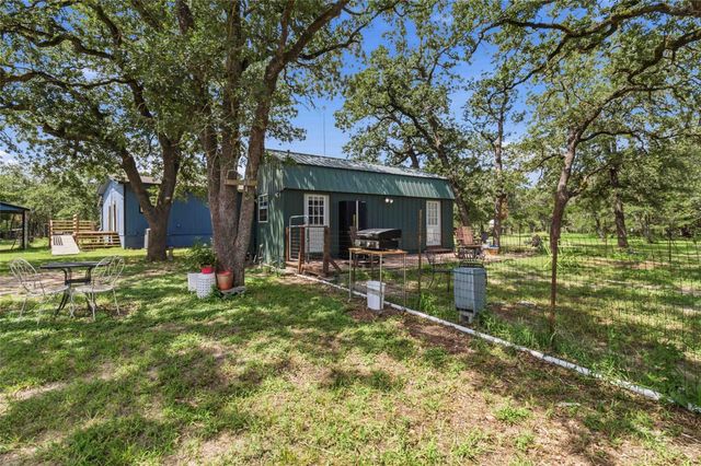 7921 Vista Ranch RD, Smithville, TX 78957