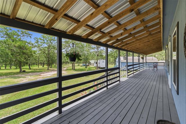 7921 Vista Ranch RD, Smithville, TX 78957