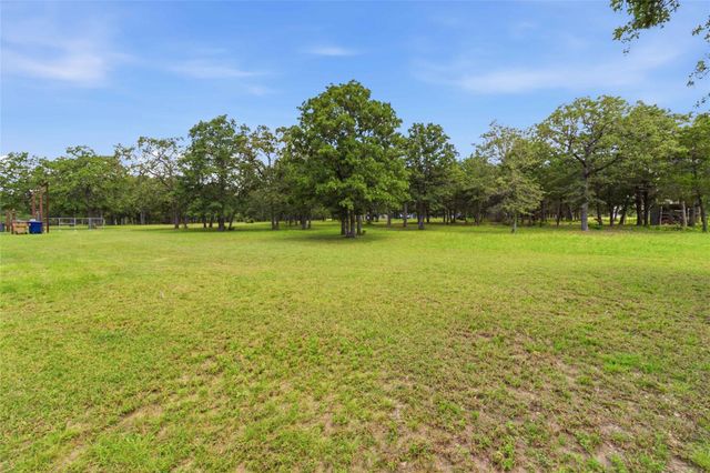7921 Vista Ranch RD, Smithville, TX 78957